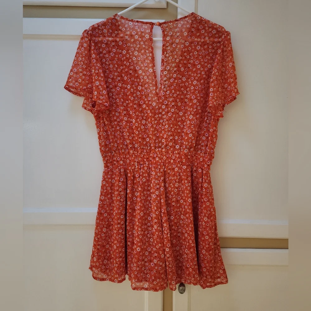 Row A Women's Floral V-Neck Romper - Picture 5 of 15